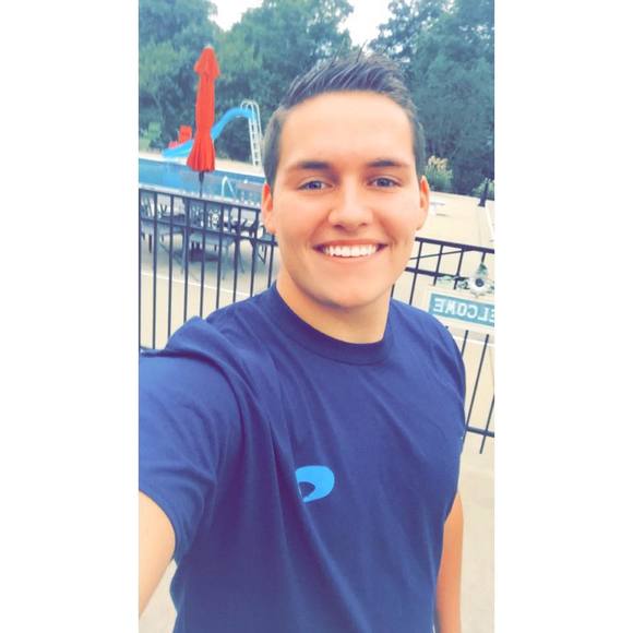 Meet your Posher, Travis - Picture 1 of 1